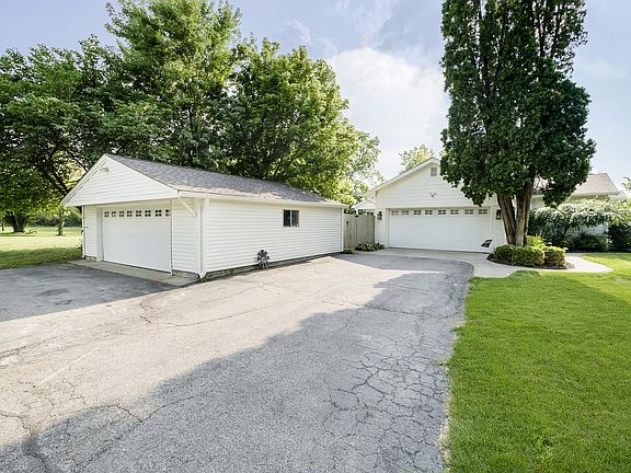 3rd image of 2607 W 159th St