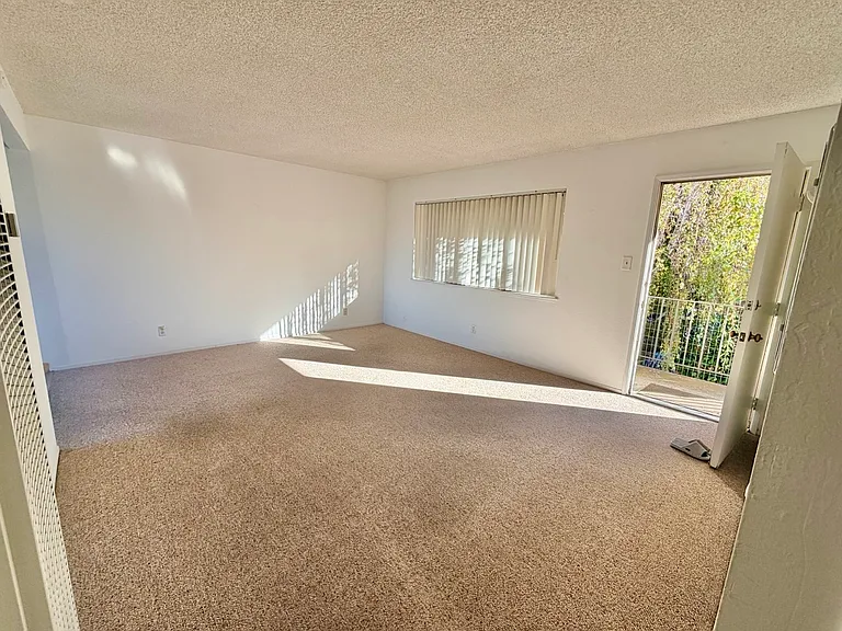 3424 Yosemite Ave — Photo 4