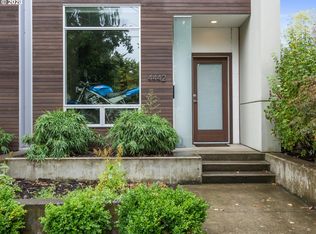 4442 SE Stark St, Portland, OR