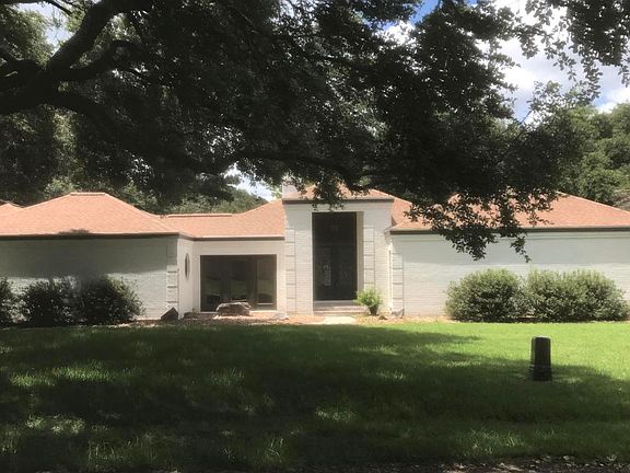3rd image of 102 Heritage Dr