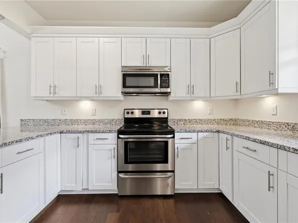 2624 Bapaume Ave, Norfolk, VA 23509