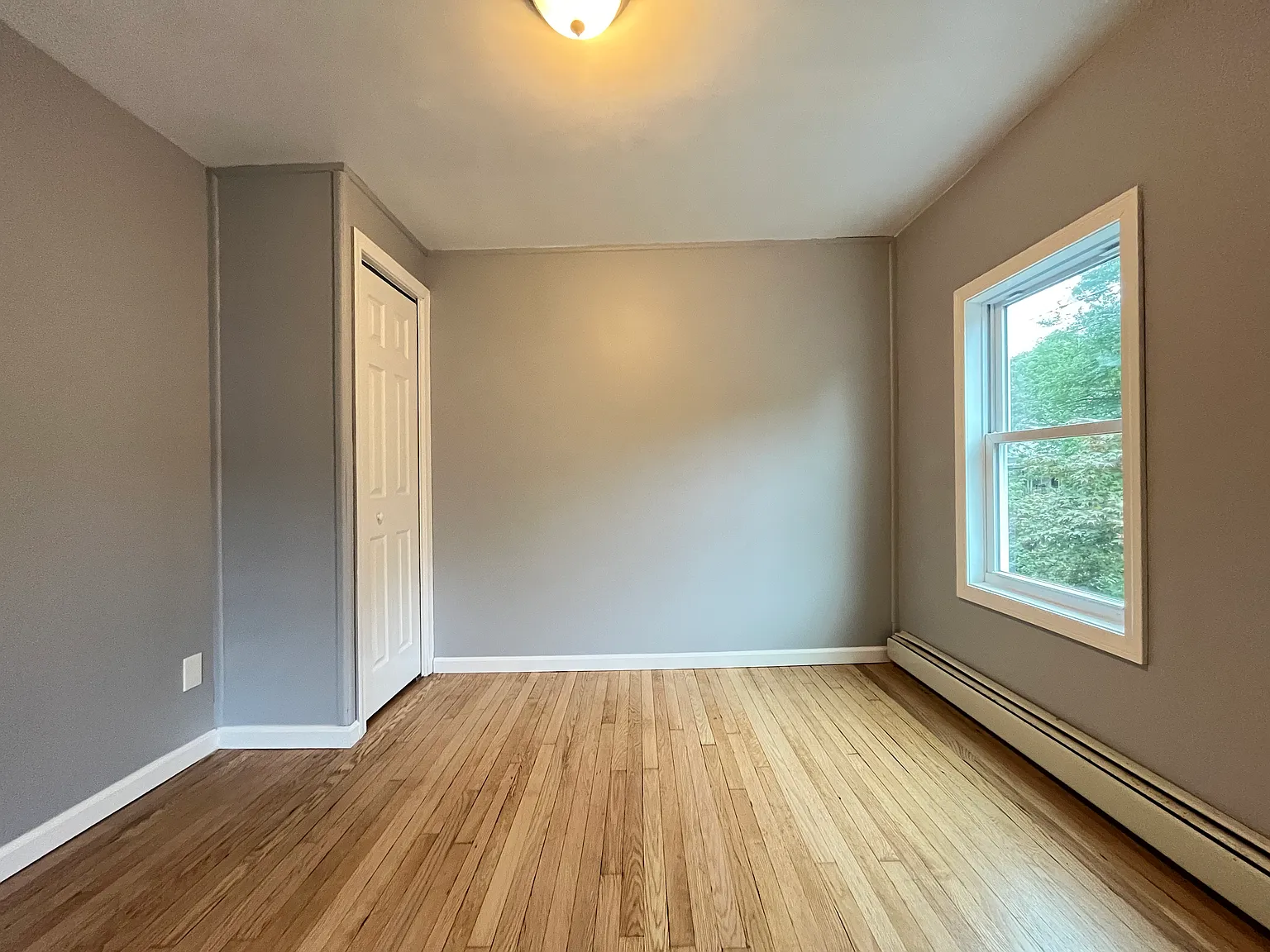 5 bed, 1.5 bath, 1227 sqft, $2,800 — Photo 4