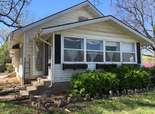 121 S Maple St, Garnett, KS 66032