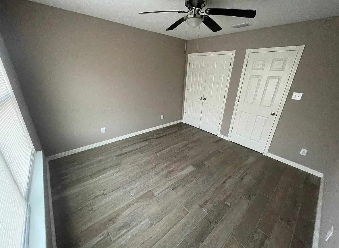 2 bed, 990 sqft, $1,450 — Photo 4