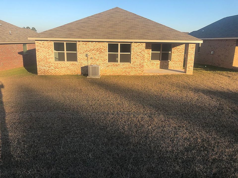 2nd image of 3360 Lace Bark Dr