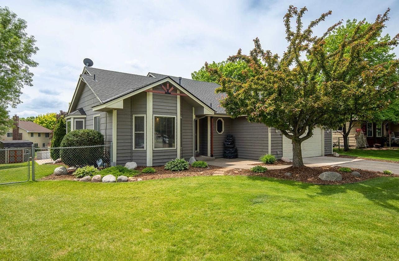 Mete 　no3 12355 Zea St NW, Coon Rapids, MN 55433 | Zillow