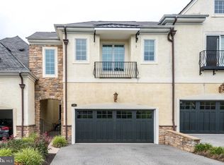 18 Breyer Ct #18D, Elkins Park, PA 19027