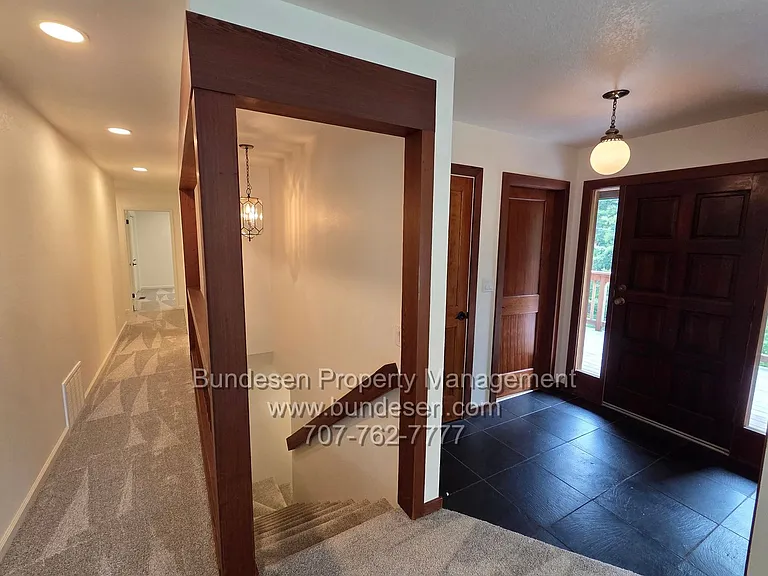 628 Canyon Rd — Photo 4