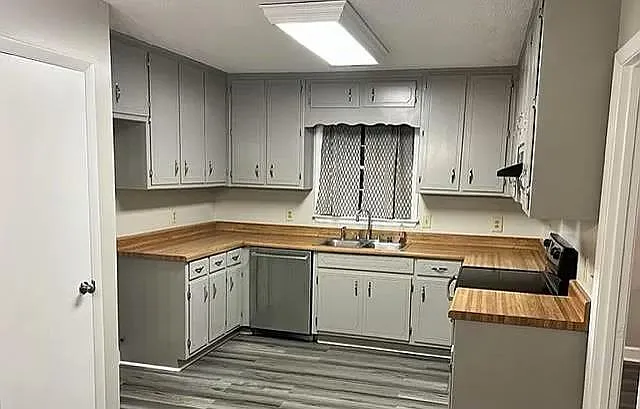 121 Tammy Gaines Ln — Photo 3