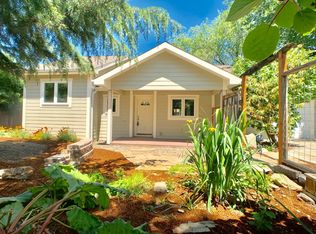 859 Glendale Ave, Ashland, OR 97520