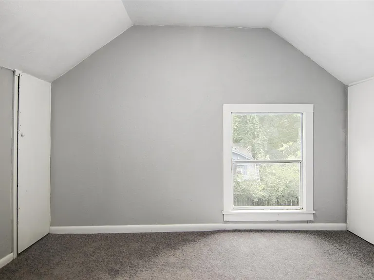 3220 Melbourne St — Photo 16