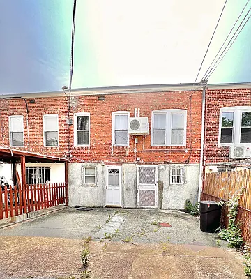 Rented by Voro, LLC | media 29