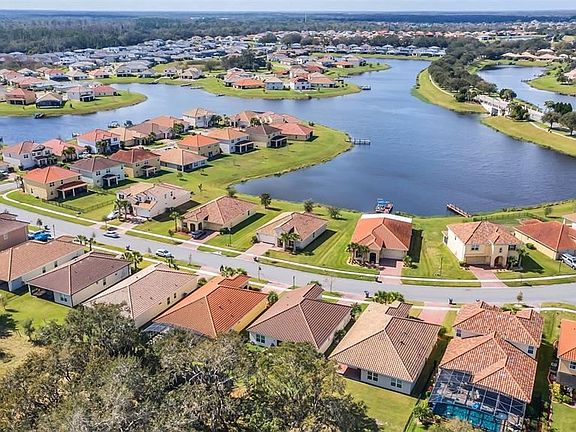 3rd image of 3813R Carrick Bend Dr