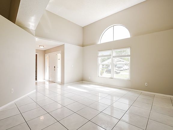 3rd image of 825 Virginia Woods Ln