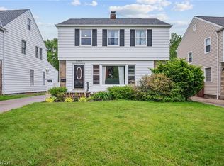 2335 Traymore Rd, University Heights, OH 44118