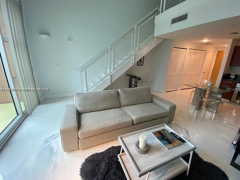 244 Biscayne Blvd #643 — Photo 9