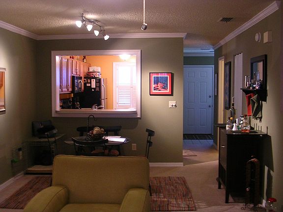 Foyer;Kitchen;Dining Room