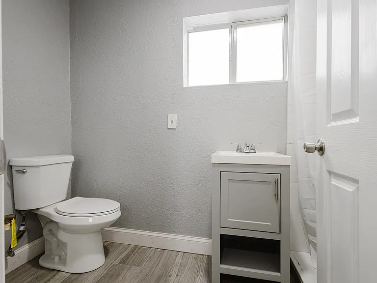 1550 NE 41st Ct #0 — Photo 8