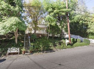 5041 Calderon Rd, Woodland Hills, CA 91364