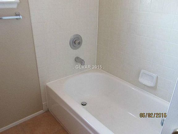 5th image of 2520 Charteroak St