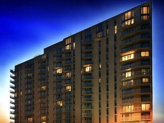 3rd image of 921 Park Pl #908