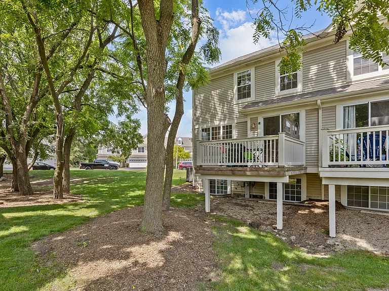 460 Vaughn Cir — Photo 23