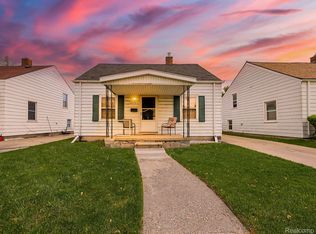 22079 Rausch Ave, Eastpointe, MI 48021