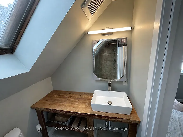 104 Cowan Ave #3 — Photo 11