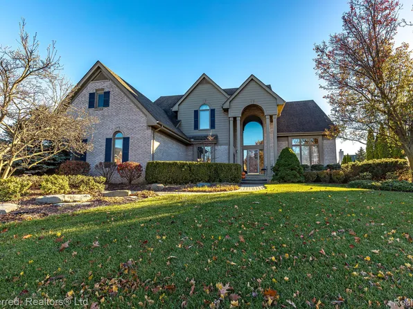 45635 Marlborough Pl, Novi, MI 48377