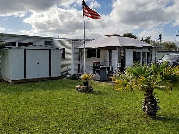 3rd image of 3305 Skyview Dr #6