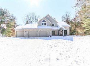 4411 Woodhaven Ln, Wisconsin Rapids, WI 54494