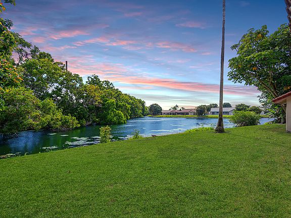 2nd image of 9297 Laurel Green Drive