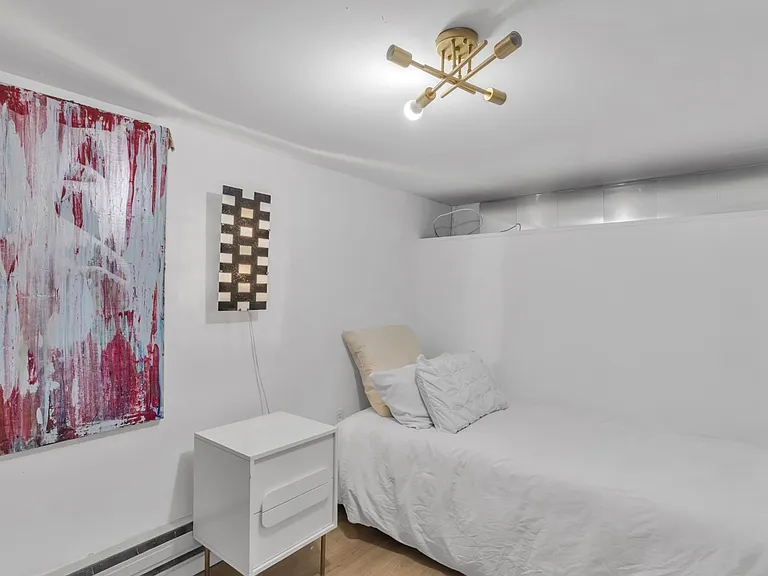 261 Park Ave #3 — Photo 25