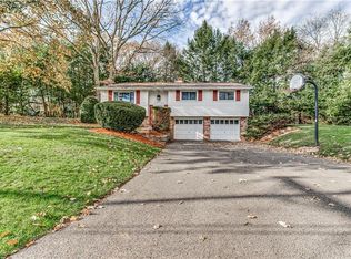 4376 Winchester Dr, Allison Park, PA 15101