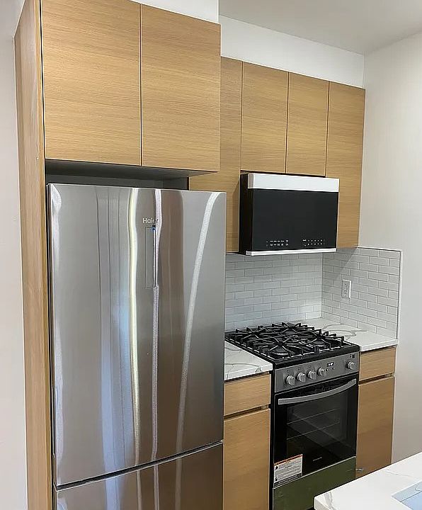 1st image of 475 Willoughby Ave APT 2