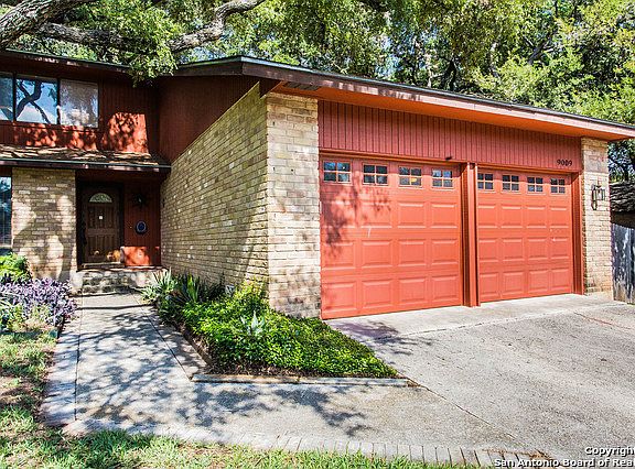 2nd image of 9009 Brigadoon St