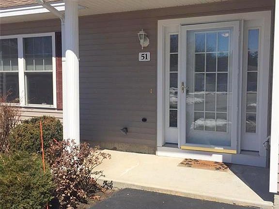 2nd image of 51 Macintosh Lane #51