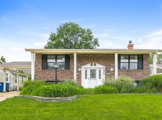 2453 Wesford Dr, Maryland Heights, MO 63043