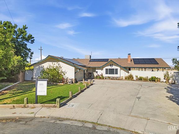 3rd image of 1031 Elizabeth Ct