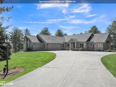 660 195th Ave, Pella, IA, 50219