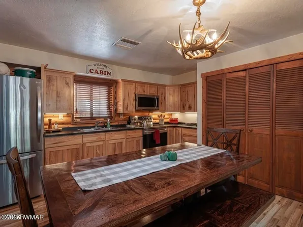 7185 Moon Creek Cir, Pinetop, AZ 85935