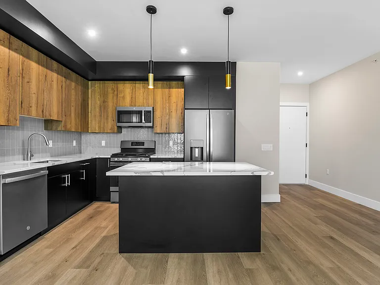 2021 Jones Rd #104 — Photo 7