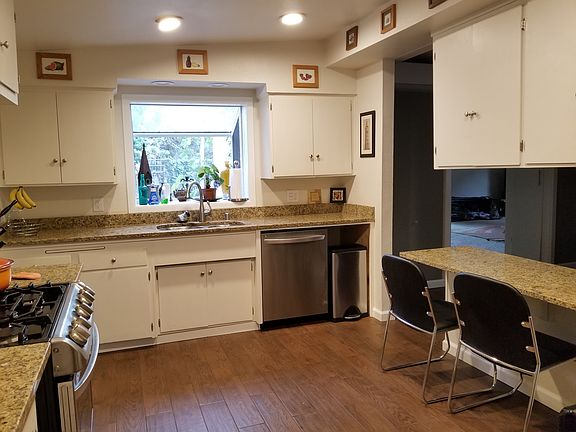 2nd image of 8170 Saint John Pl