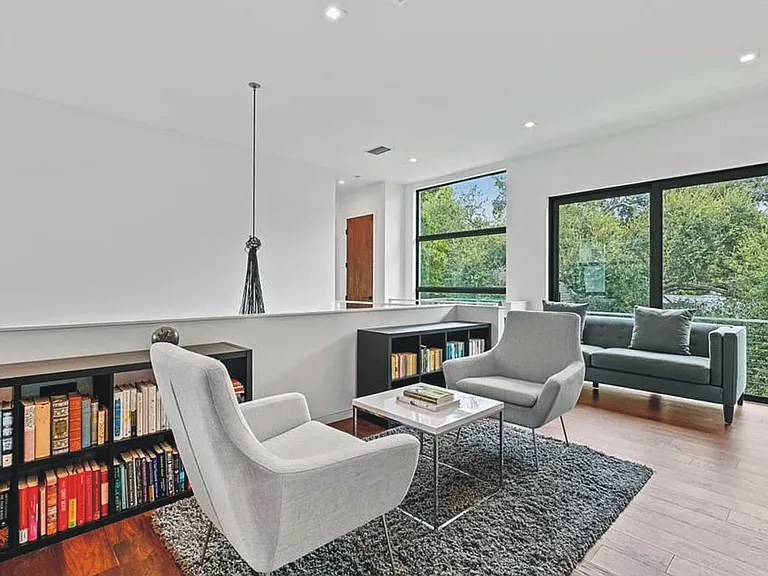 3139 W Waverly Ave — Photo 19