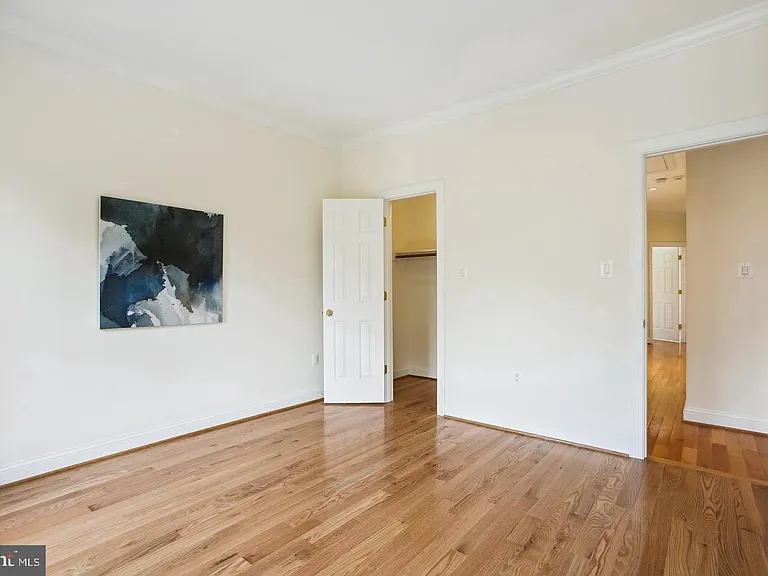 7022 Little Leaf Linden Ln — Photo 36