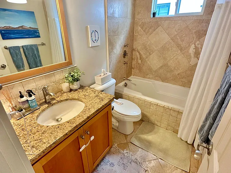 315 1/2 Heliotrope Ave — Photo 4