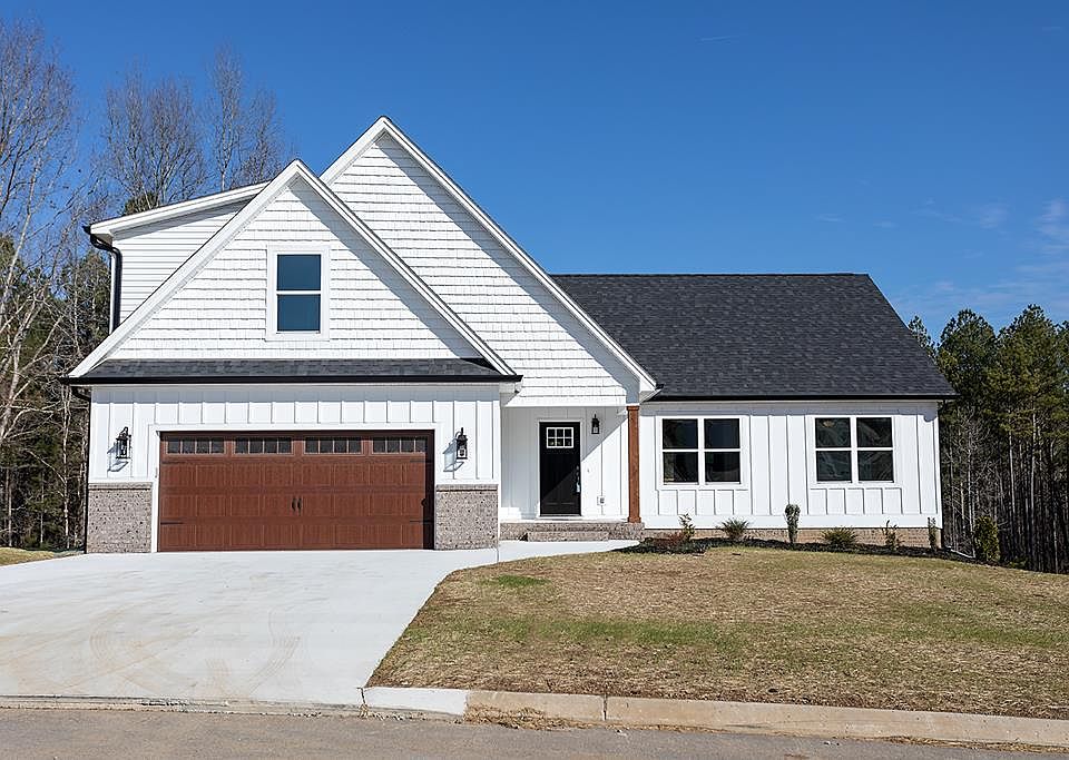 1st image of 3104 Brookmore Trl NW