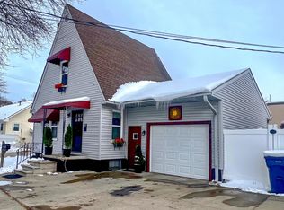 102 N Hampton St, Bay City, MI 48708