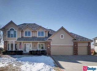 903 W Centennial Rd, Papillion, NE 68046