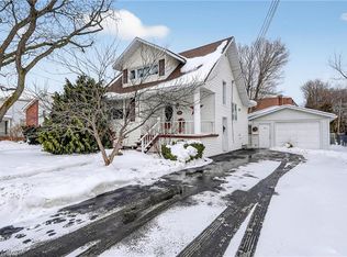 110 Livingston Ave, Grimsby, ON L3M 1L6